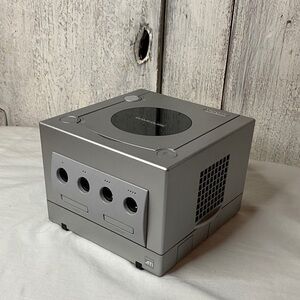 Nintendo GameCube Silver DOL-001 (USA) CONSOLE ONLY